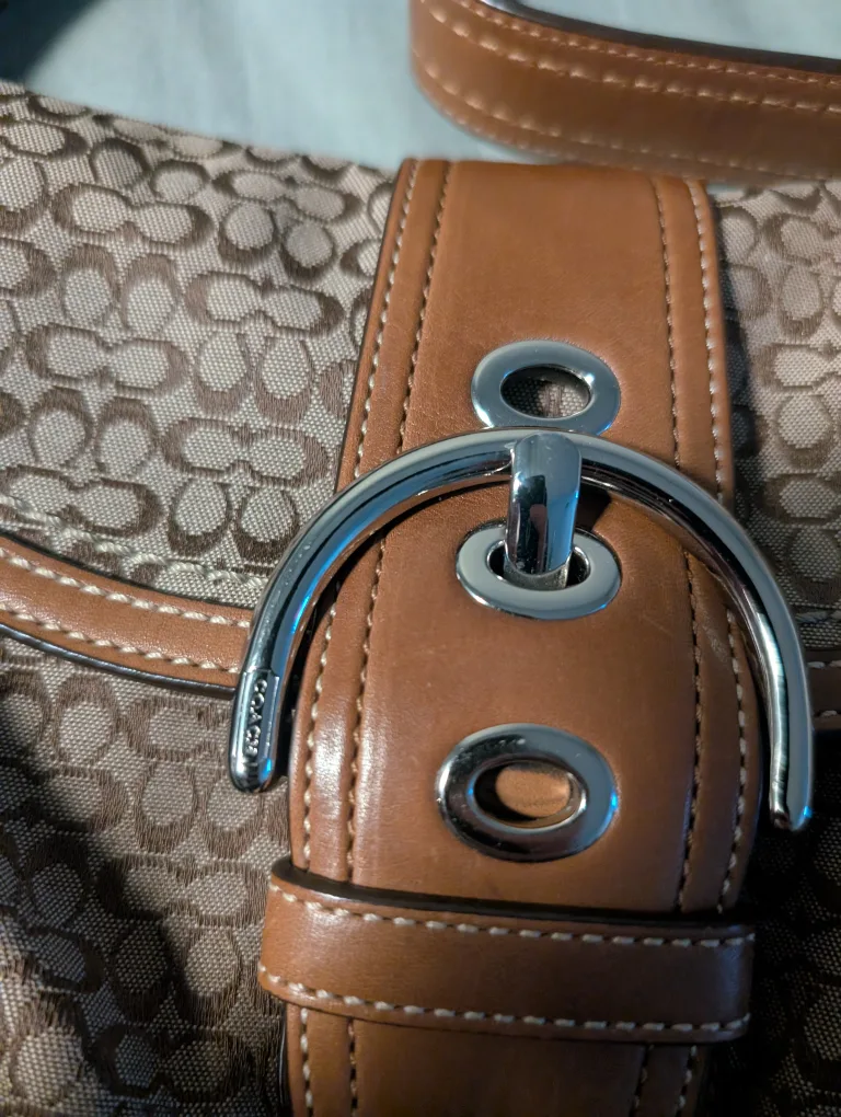 VINTAGE COACH SOHO image indicator(3)