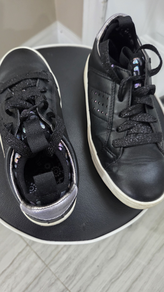 kids Black Sneakers size 2 - photo 3