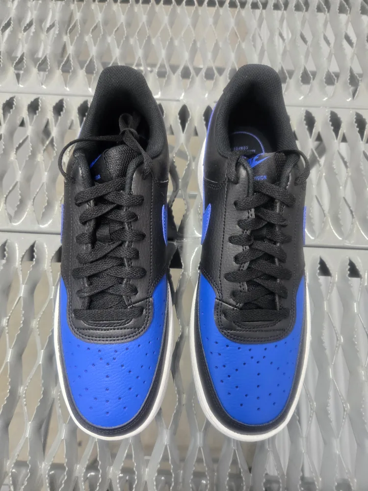 Nike Court Vision Sneakers SZ 9 thumbnail