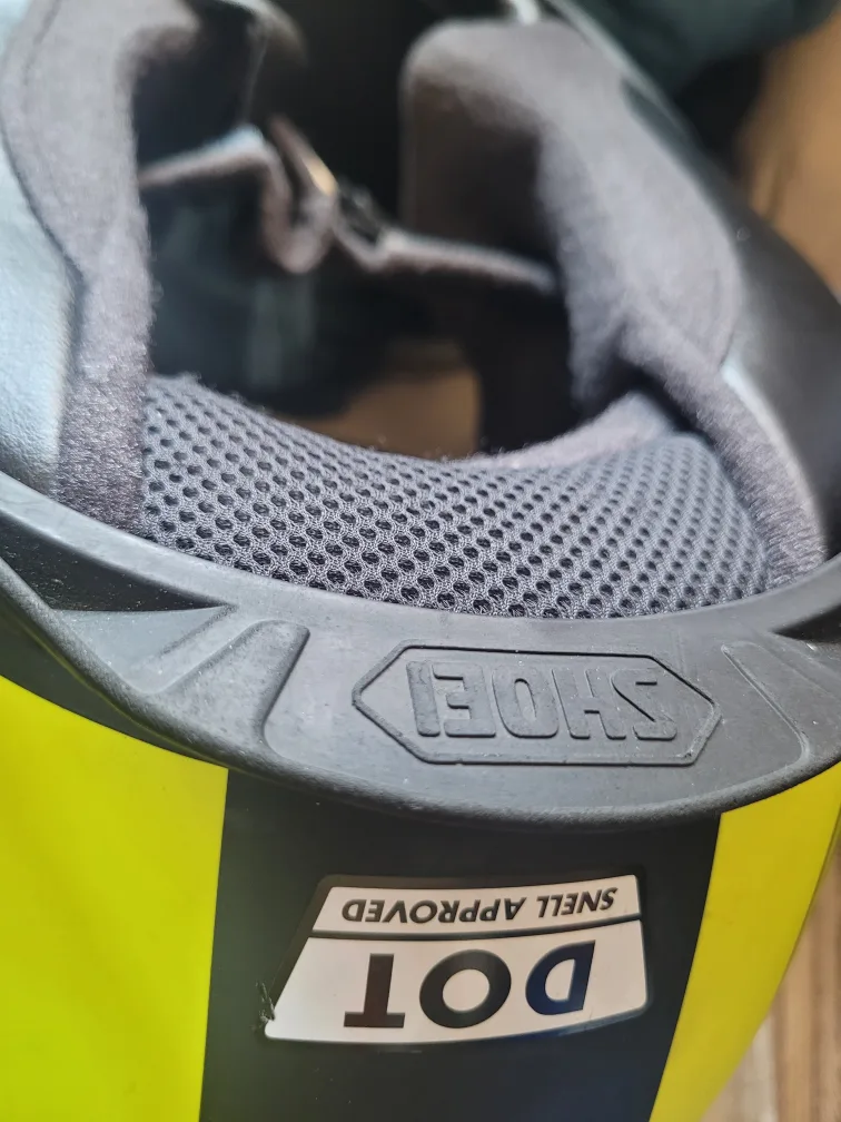 Shoei Helmet - Yellow & Black image indicator(10)