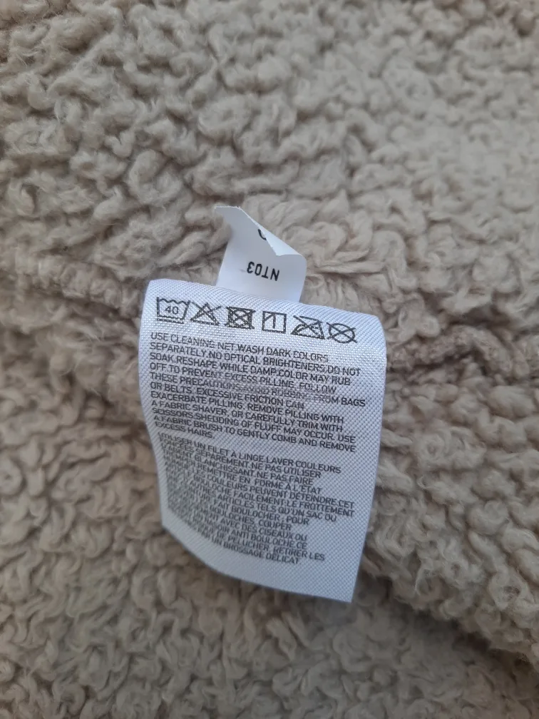 Uniqlo Fluffy Yarn Fleece Full-Zip Jacket - L image indicator(5)