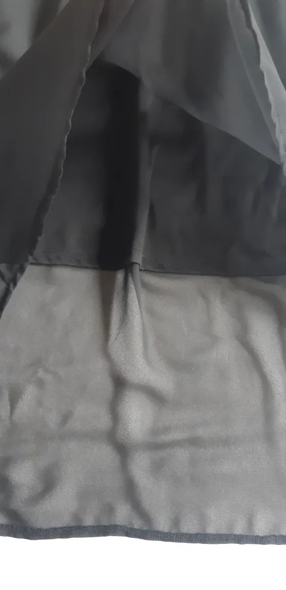 H&M Divided Grey & Black Dress - Size 6 image indicator(5)