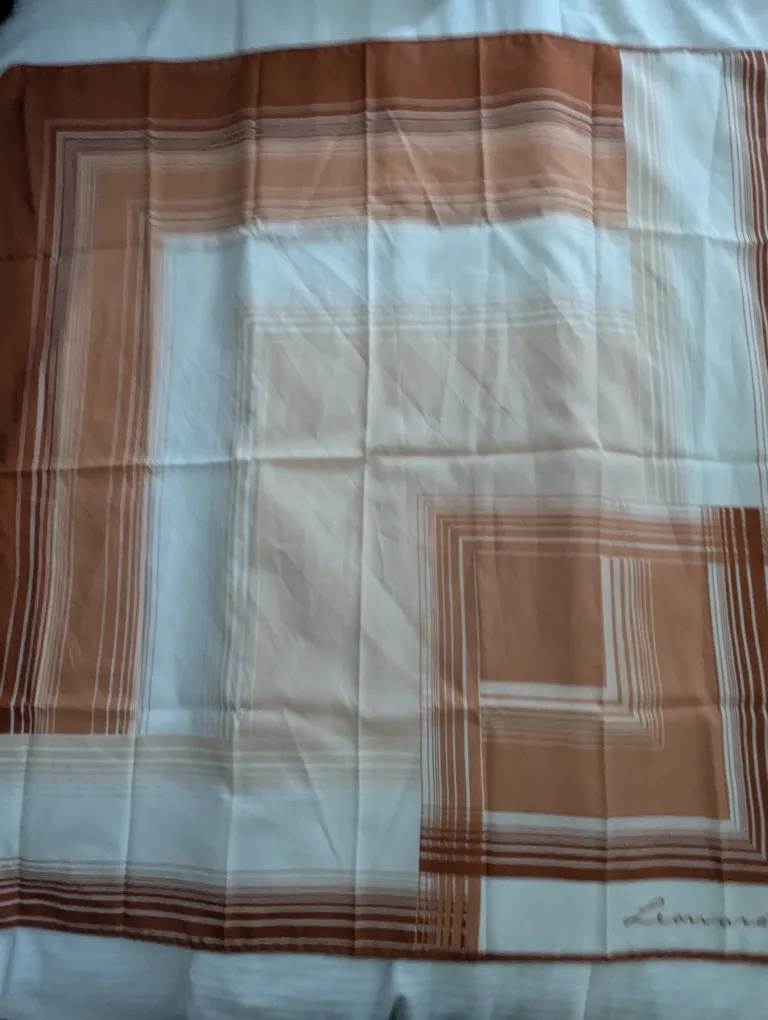 Leonardi Scarf - Brown & White image indicator(3)