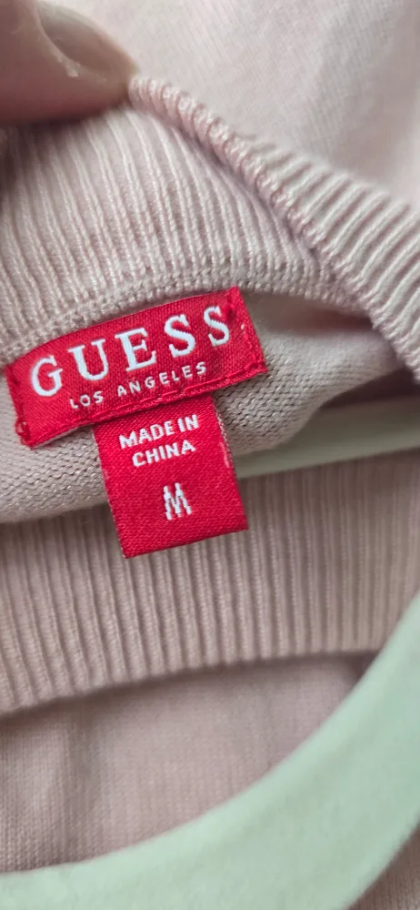 guess sweater image indicator(3)