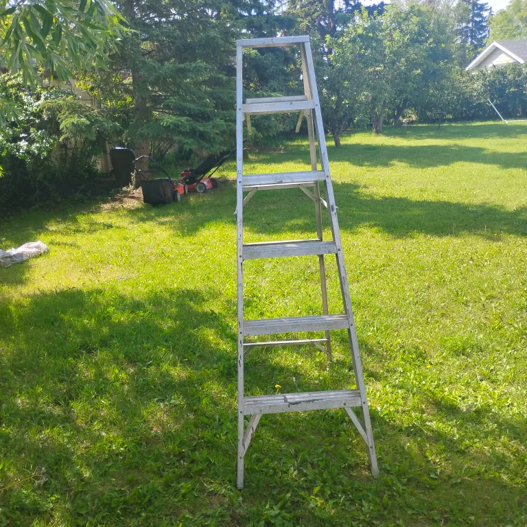 5½" Aluminum Ladder thumbnail