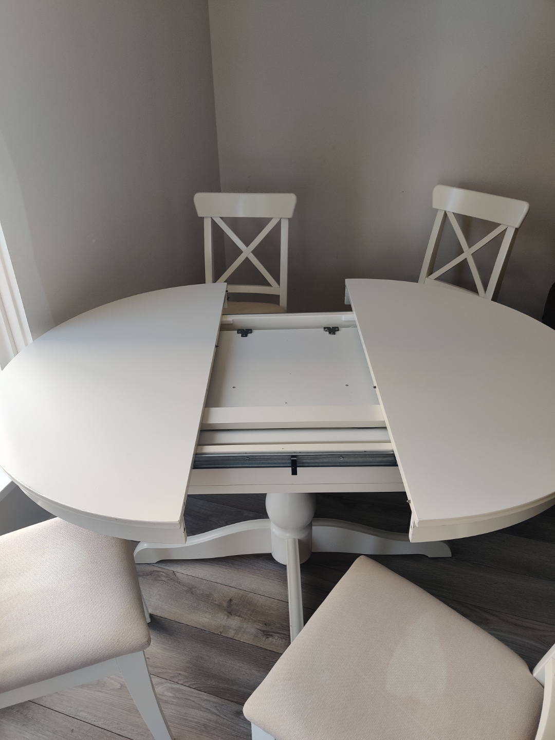 White Extendable Dining Table with 4 Chairs - photo 2