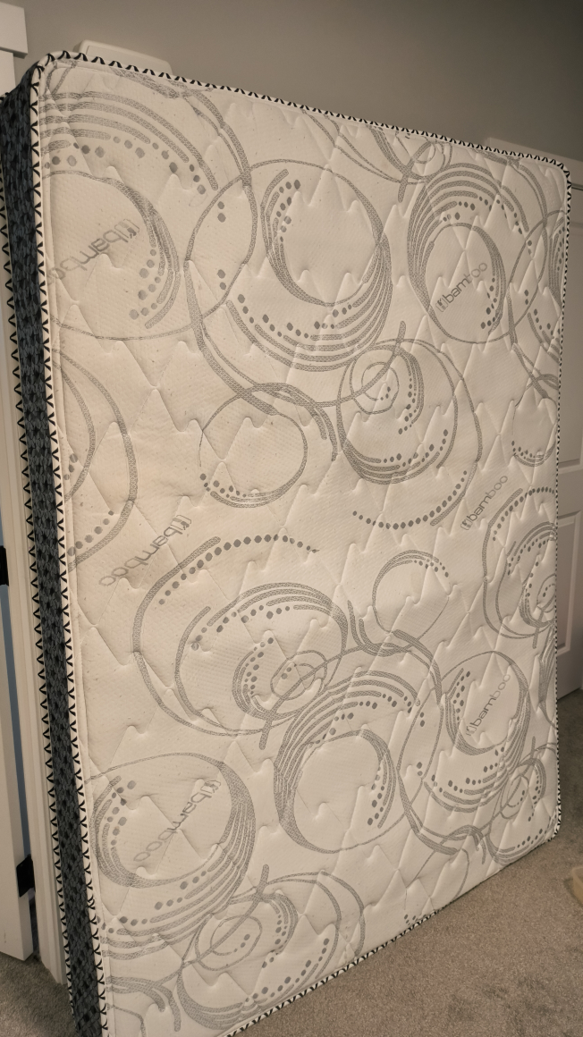 Queen Mattress - photo 2