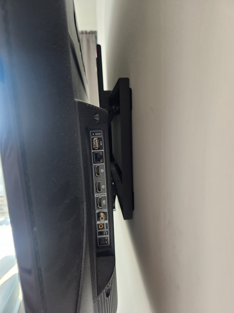 Tilting TV Mount for 37-75' TVS - photo 2