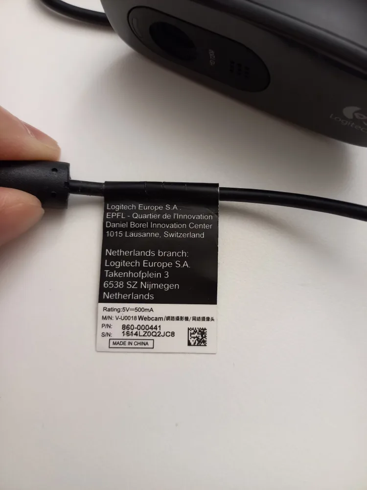 Logitech HD 720p Webcam image indicator(2)