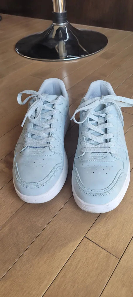 Light Blue Sneakers image indicator(8)