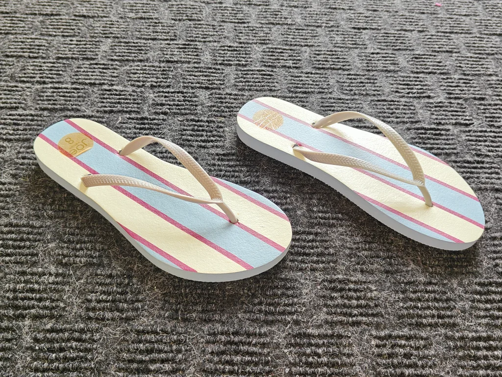 Women Flip Flops Sandals / Slippers - Stripes - Size 8 thumbnail