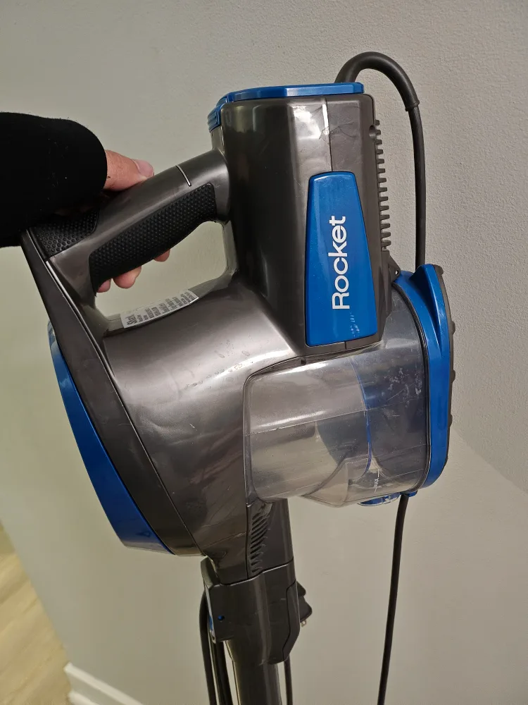 Shark Rocket Ultra-Light Corded Bagless Vacuum image indicator(3)