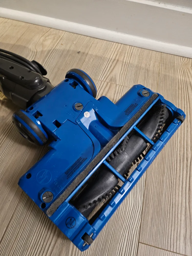 Shark Rocket Ultra-Light Corded Bagless Vacuum image indicator(5)