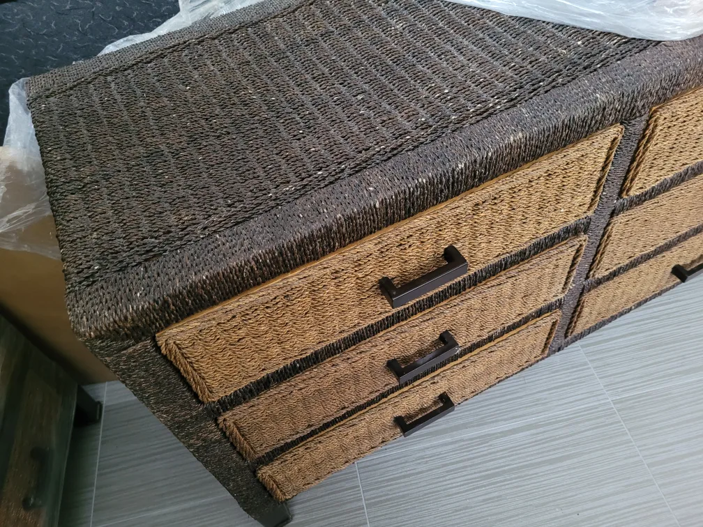 5-Piece Wicker Bedroom Set image indicator(5)