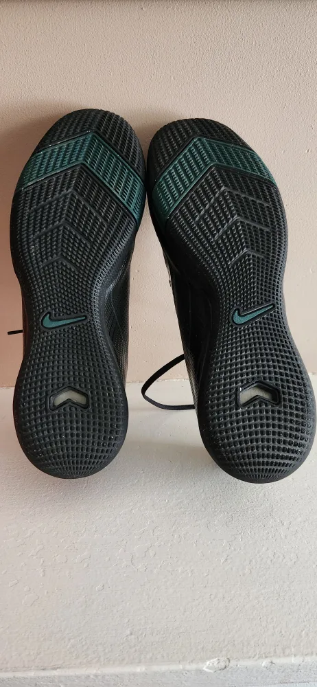 ***NEW*** indoor  Soccer Shoes - Black image indicator(4)