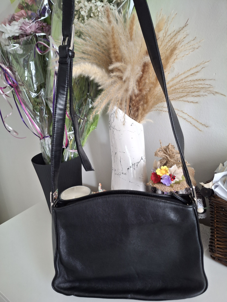 Coletta Genuine Leather Black Shoulder Bag - photo 2