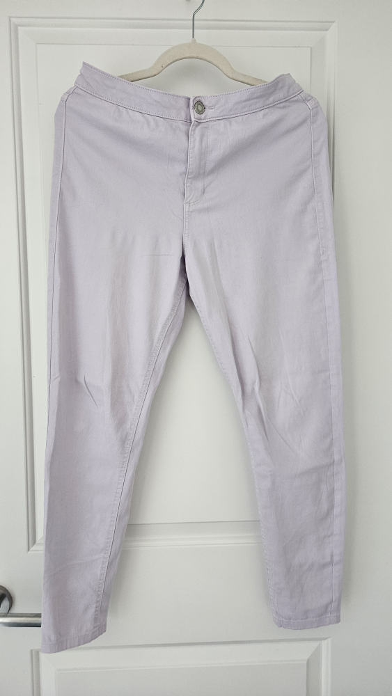 NEGOTIABLE - M&S Lilac Skinny Short Pants - Size 12 - photo 4