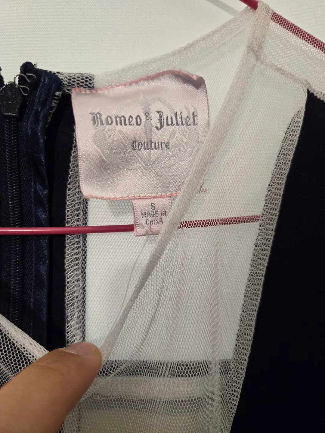 size S Romeo & Juliet Couture Dress image indicator(6)