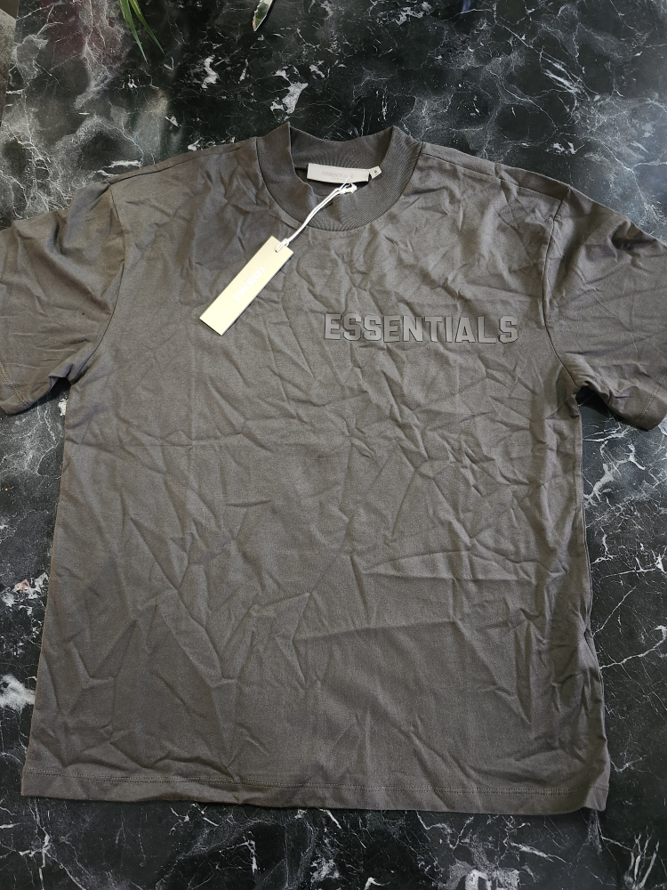 New Fear of God Essentials T-Shirt - Size M