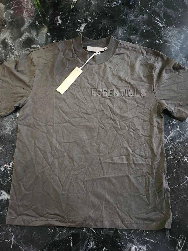 New Fear of God Essentials T-Shirt - Size M thumbnail