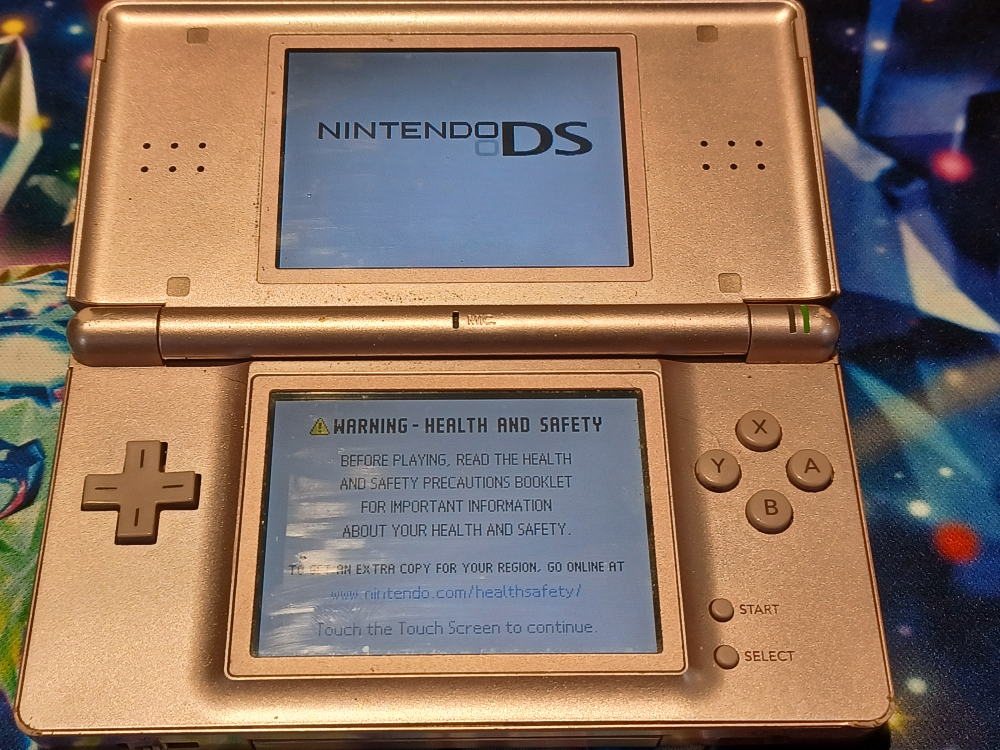 Metallic Pink Nintendo DS Lite - photo 4