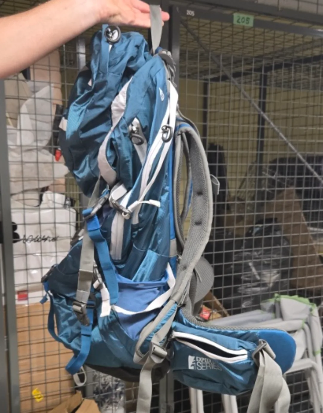 Woods Convoy 55L Backpack image indicator(9)