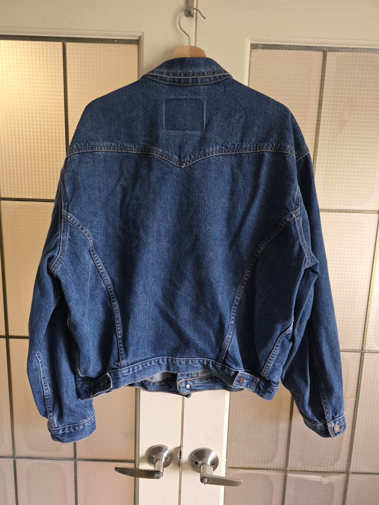 Vintage Levi's Men's oversized Denim Jacket(Size XL) - photo 3