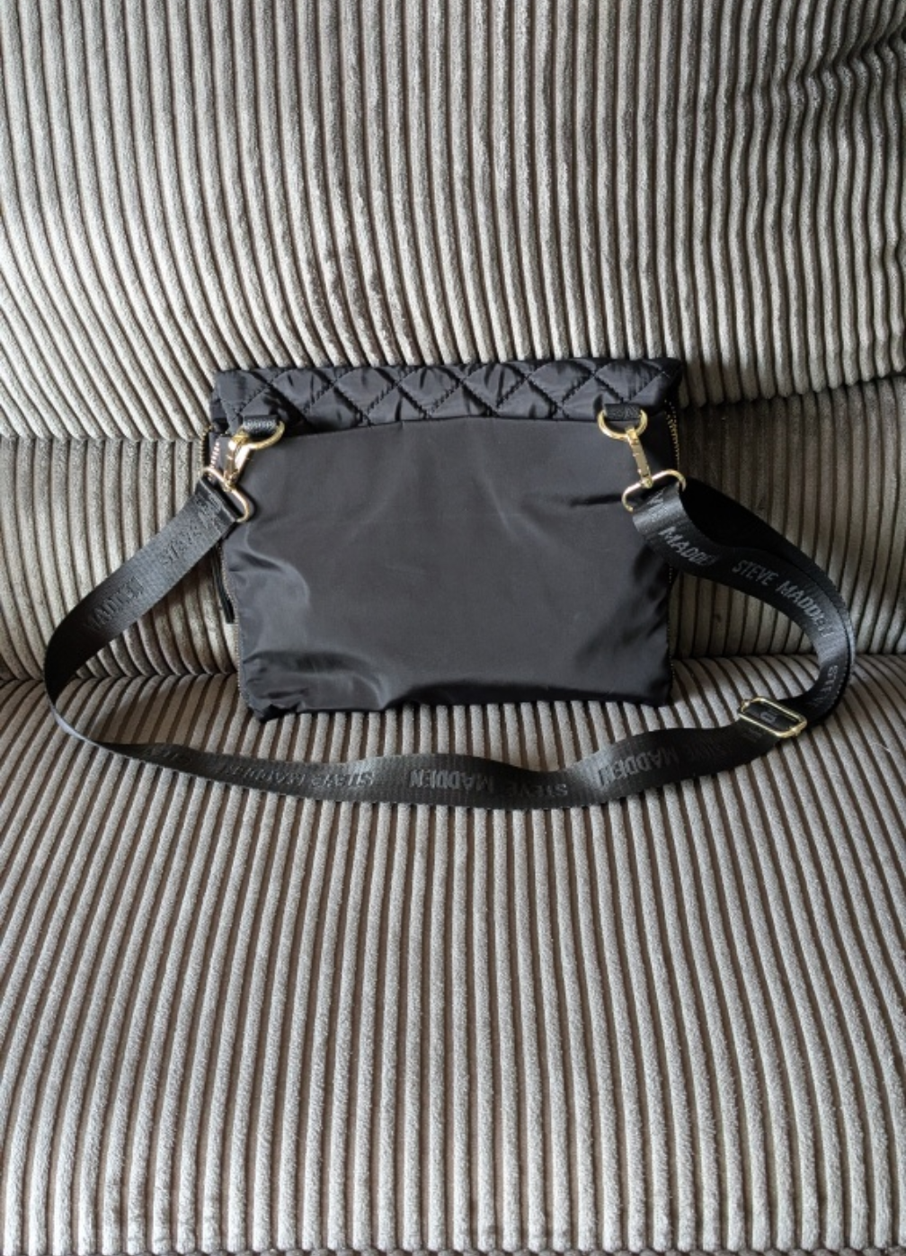 LIKE NEW - Black Steve Madden Crossbody Bag - photo 2