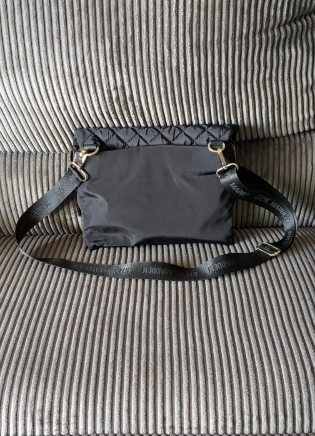 LIKE NEW - Black Steve Madden Crossbody Bag image indicator(2)