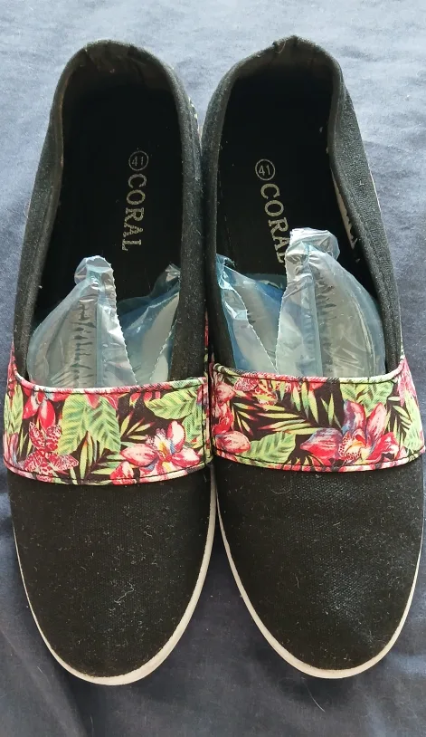 Coral Floral Print Slip-On Shoes image indicator(5)