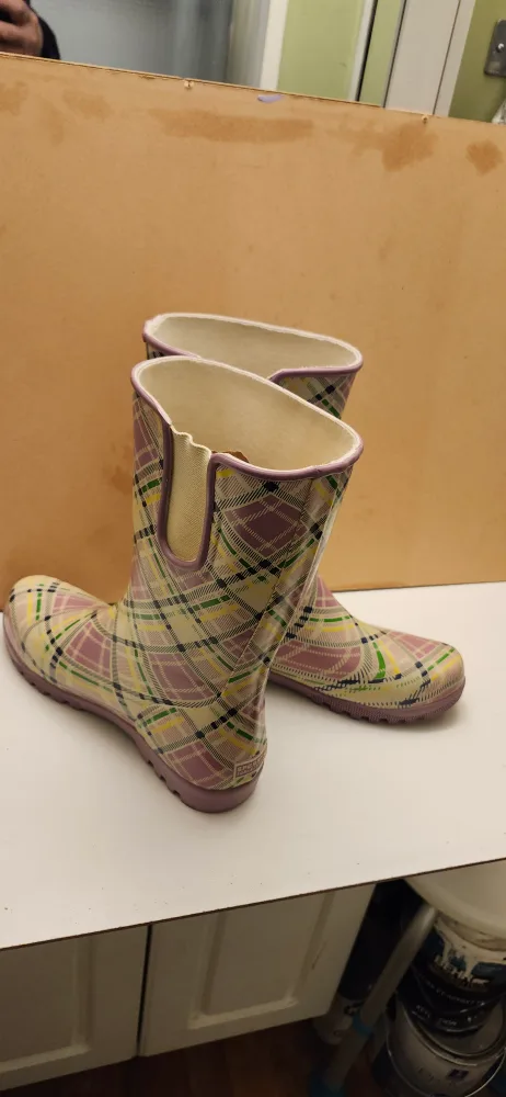 Totes Rain Boots - Women's Size 8 price firm image indicator(4)