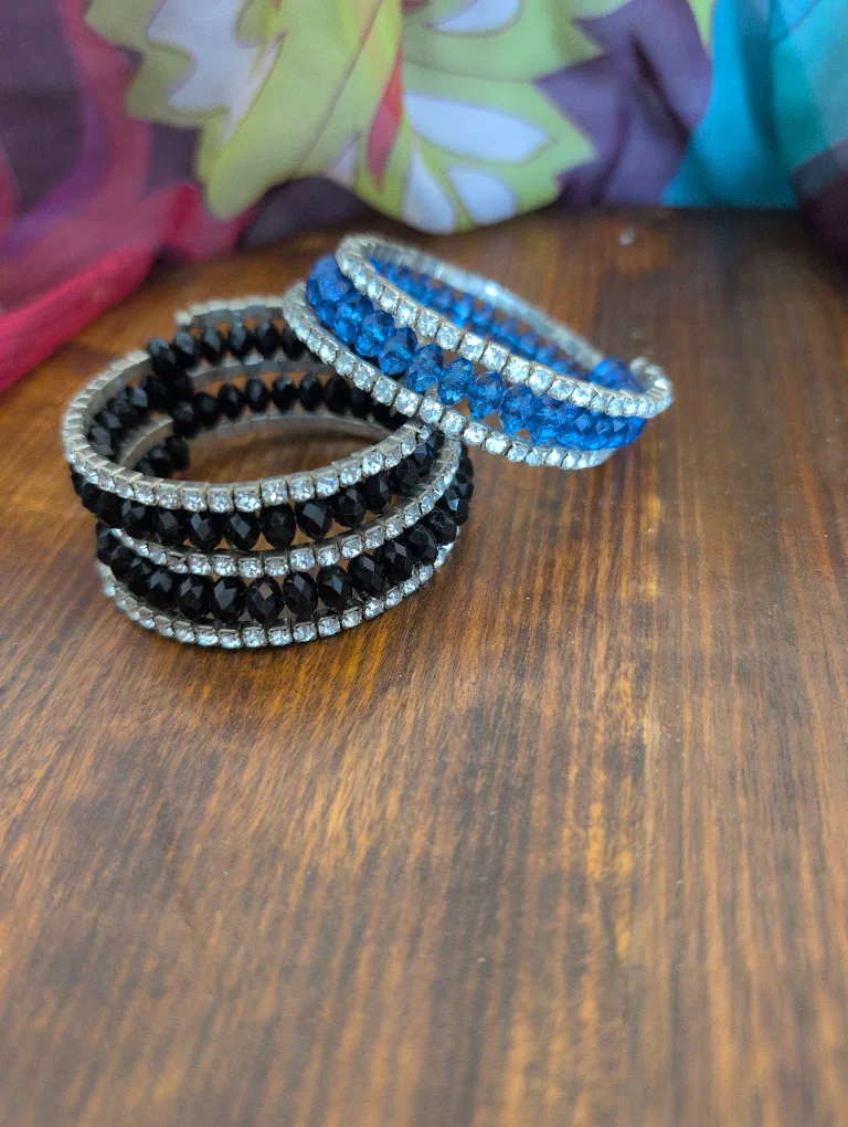 Costume jewellery - MUST go - many items! image indicator(8)