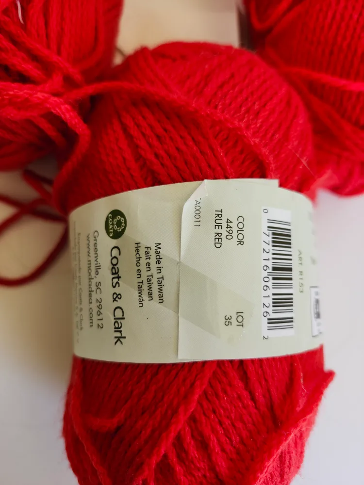 Moda Dea True Red Washable Wool Yarn image indicator(3)