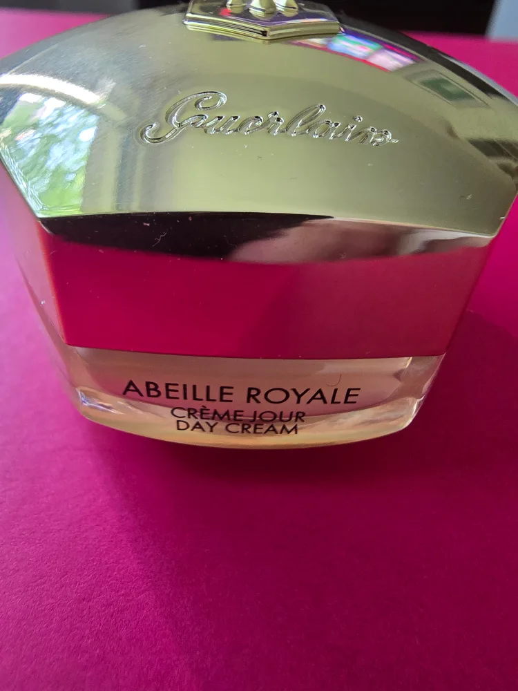 Guerlain Abeille Royale Day Cream Travel image indicator(2)