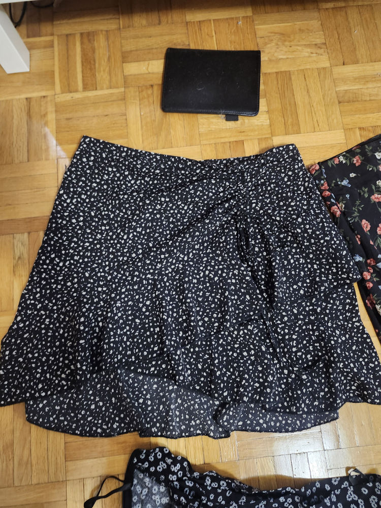 Shein Skirt Bundle - Size M - photo 2