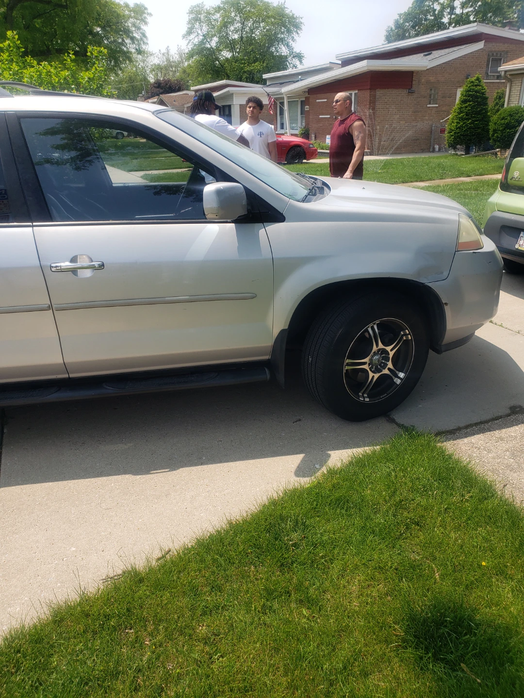 Silver Acura MDX - photo 2