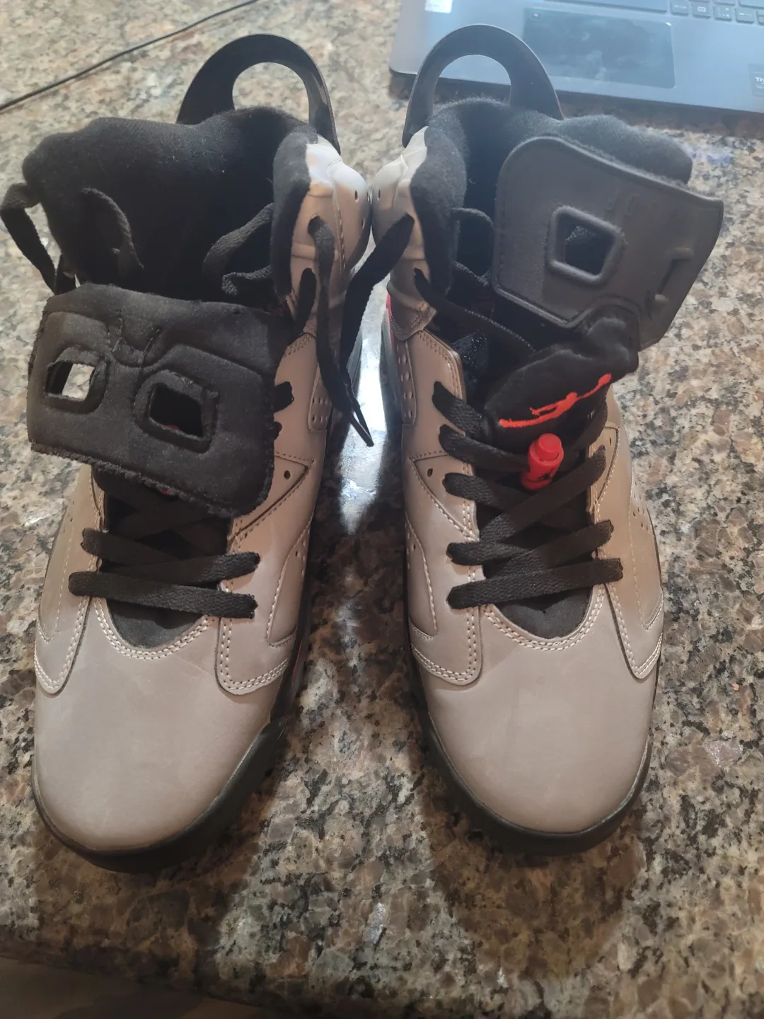 Mens basketball shoes. Reflections. Retro - Grey/Black thumbnail