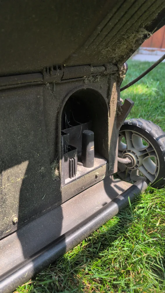 Ryobi RY40100 16 inch Cordless Electric Push Lawn Mower image indicator(2)