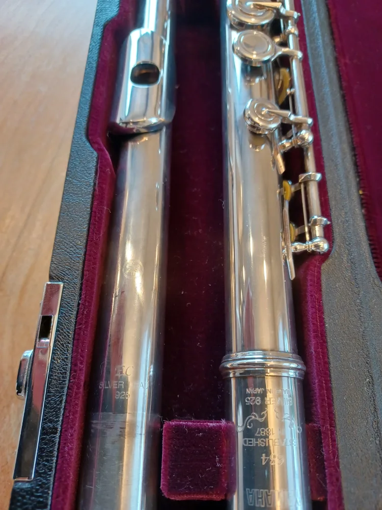 Yamaha 684 Silver Flute image indicator(4)