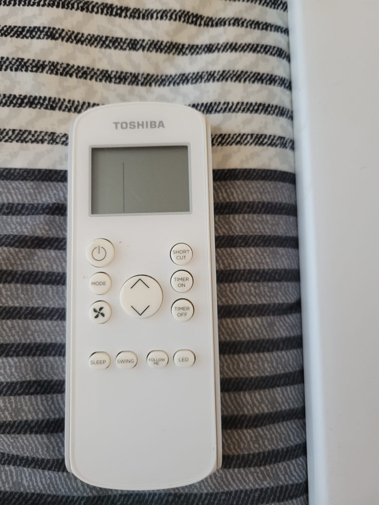 Toshiba Portable Air Conditioner - photo 4