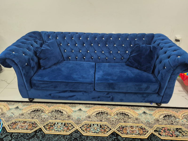 Luxurious Blue Velvet Sofa - photo 5