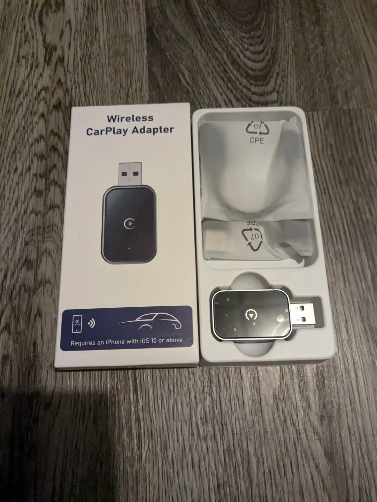 Wireless CarPlay Adapter thumbnail