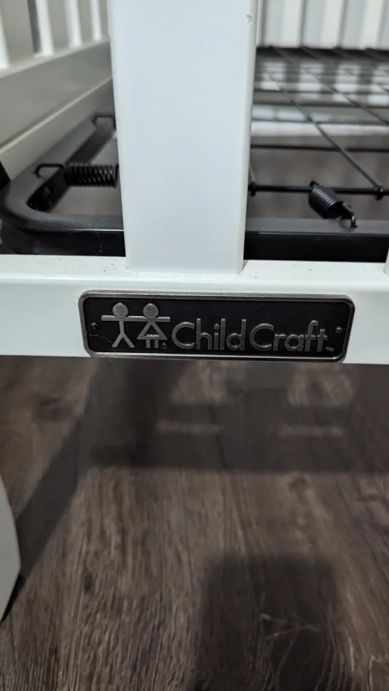 Child Craft White Crib image indicator(3)