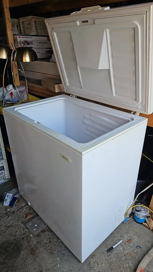 White woods Chest Freezer thumbnail