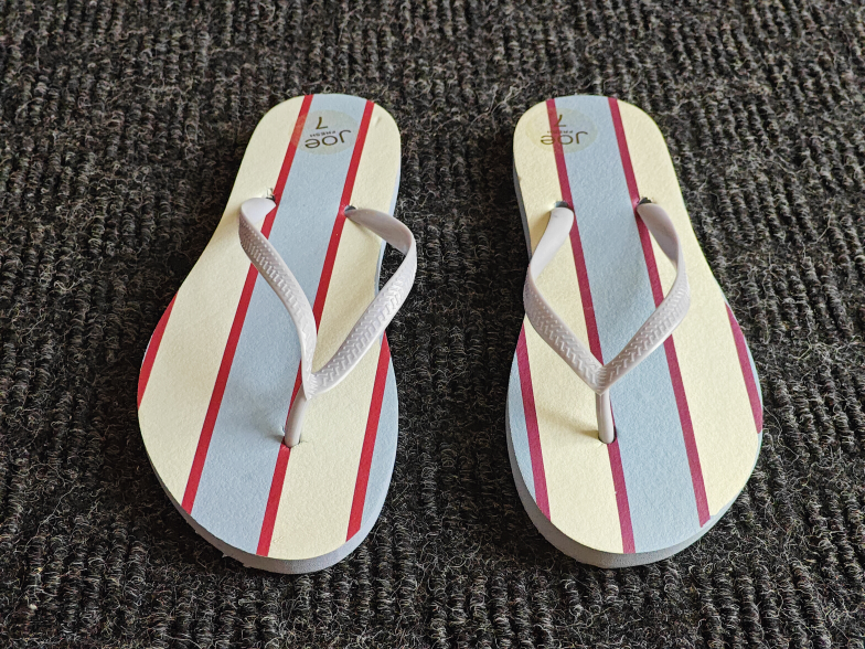 Joe Fresh Women Flip Flops Sandals / Slippers - Size 7 - photo 2