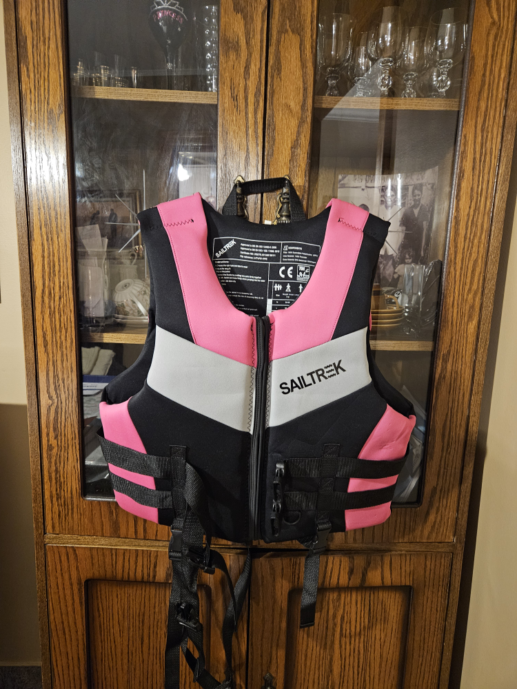 Sailtrek Life Vest - Pink & Black - photo 2