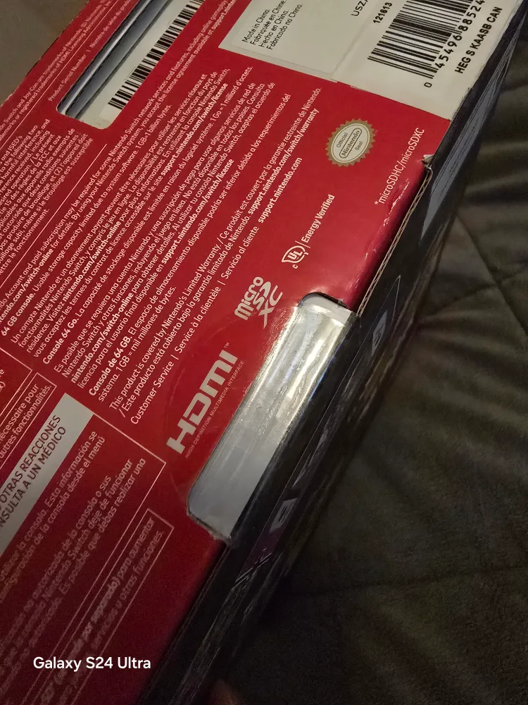 (O.B.O) Nintendo Switch OLED Mega Mario Bundle image indicator(2)
