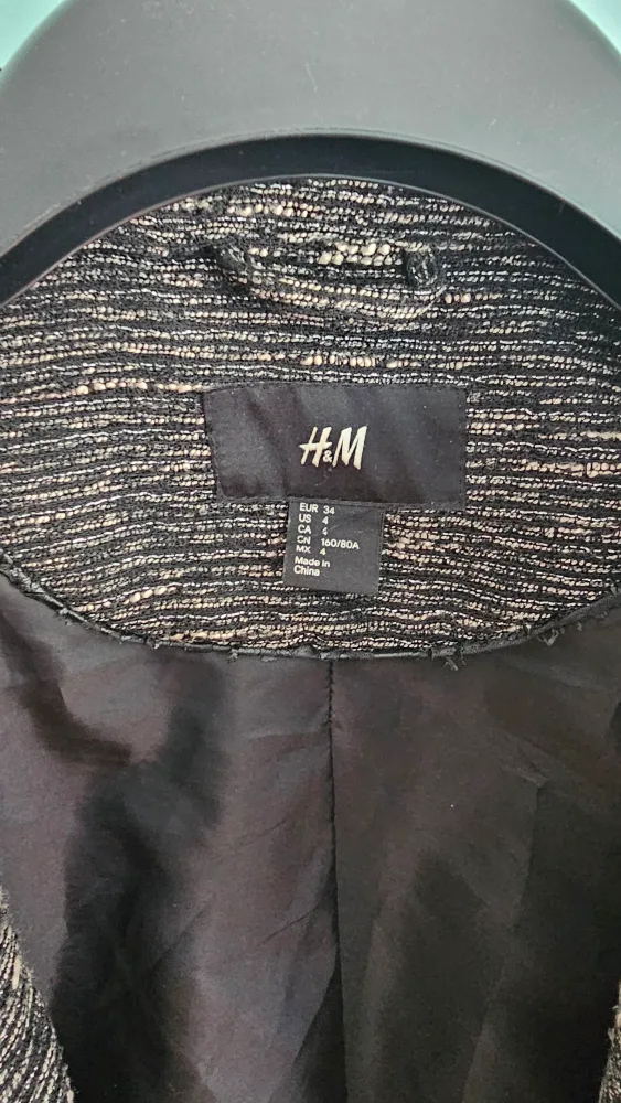 H&M Black and White Tweed Jacket image indicator(5)