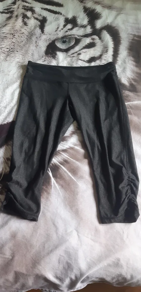 Tuff Athletics XL Capri Leggings - Black thumbnail