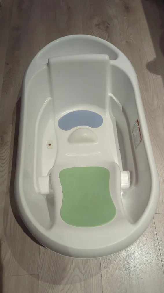 Baby Bath Tub 💚🥕 thumbnail